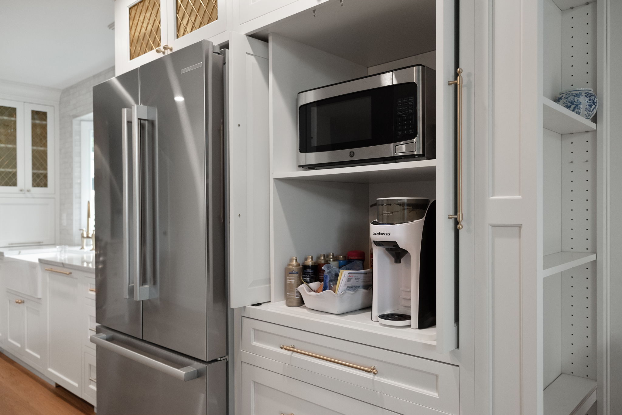 Traditional Transitional Kitchen Remodel by Good Morning Construction project photo 2